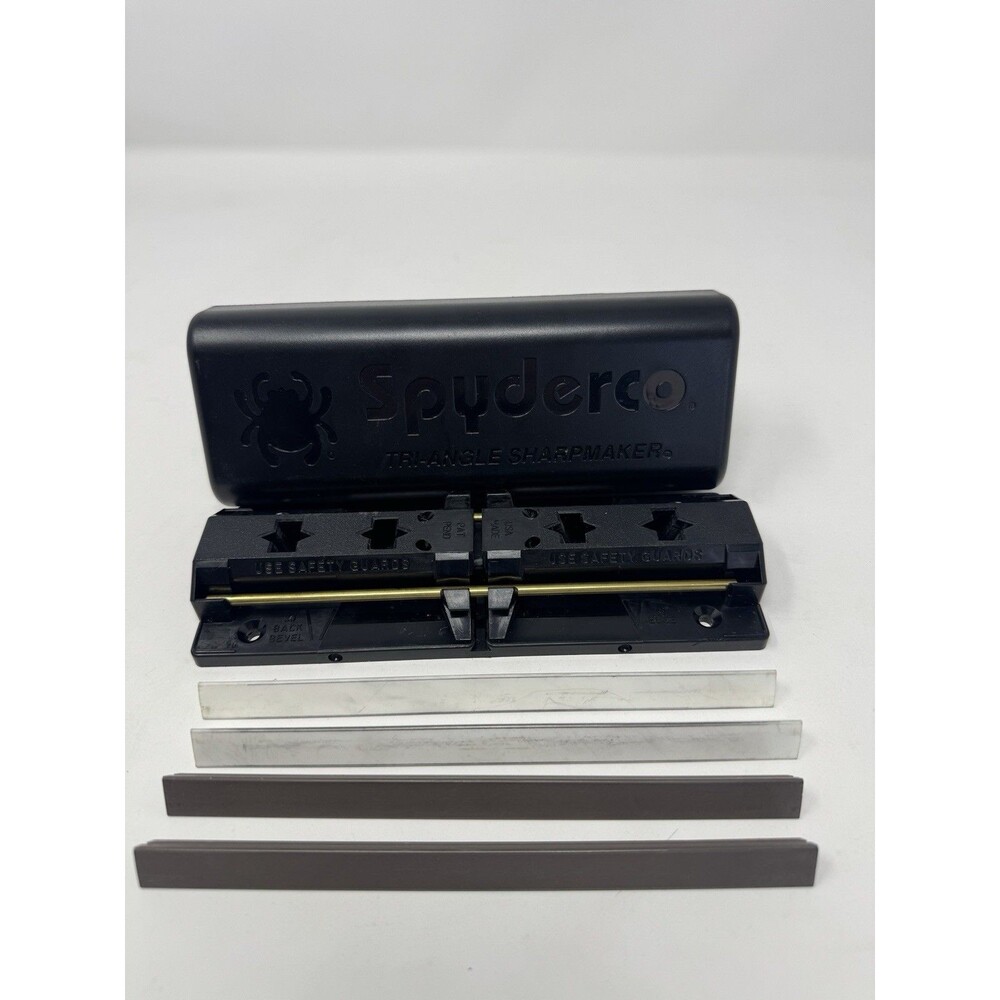 Spyderco Tri-Angle Sharpmaker Kit Fine and Medium Grit Ceramic Stones